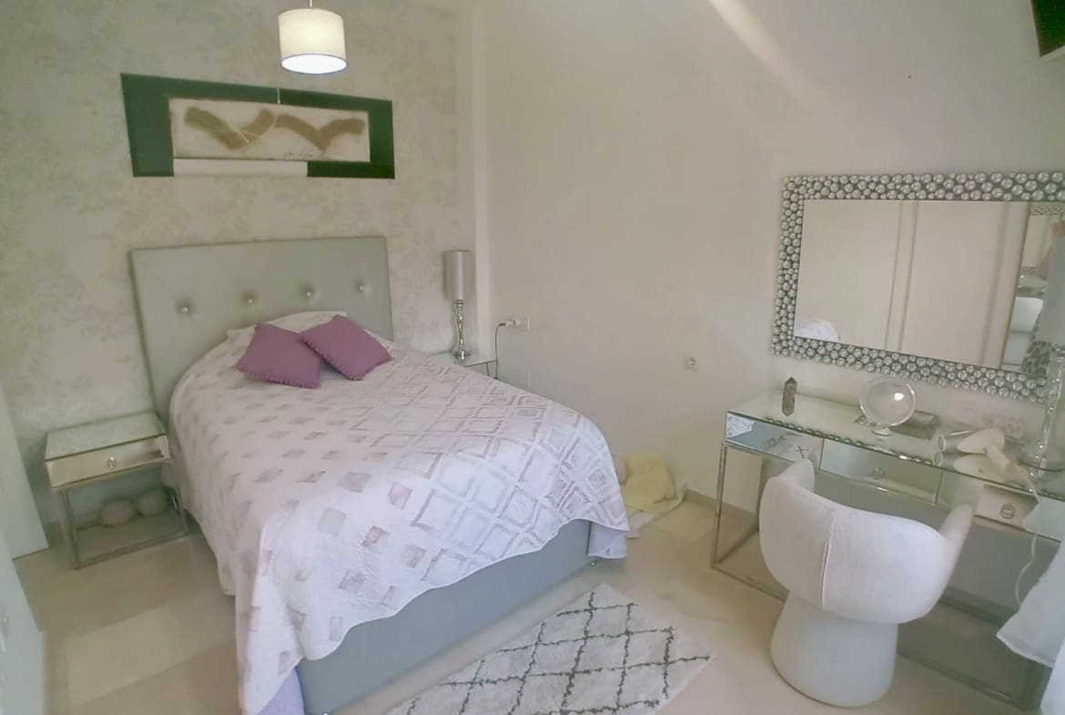 4 makuuhuone Huvila myytävänä paikassa Banos y Mendigo - 595 000 € (Ref: 9413010)