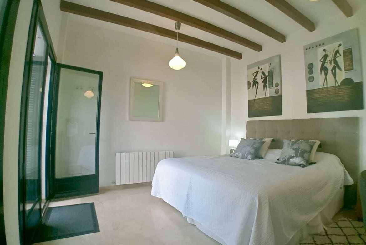 4 makuuhuone Huvila myytävänä paikassa Banos y Mendigo - 595 000 € (Ref: 9413010)