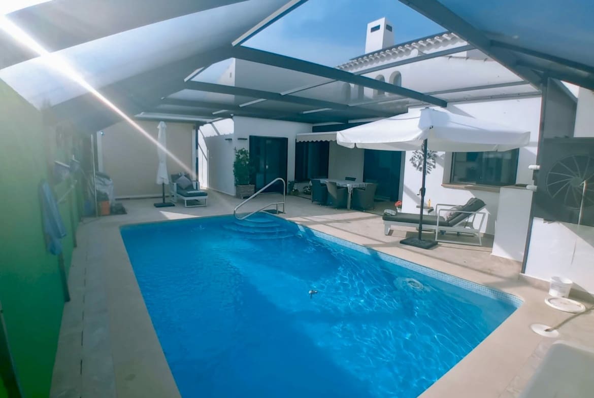 4 makuuhuone Huvila myytävänä paikassa Banos y Mendigo - 595 000 € (Ref: 9413010)