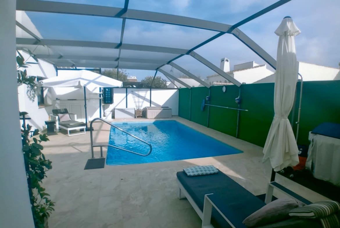 4 makuuhuone Huvila myytävänä paikassa Banos y Mendigo - 595 000 € (Ref: 9413010)