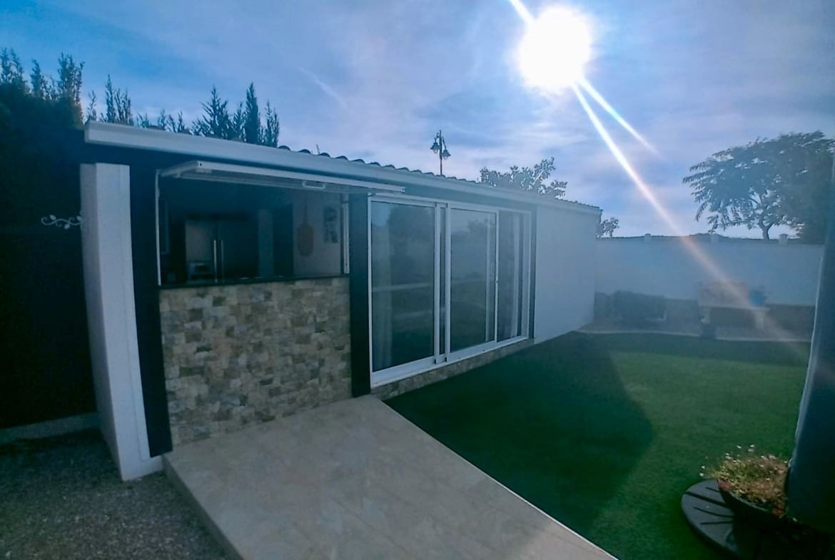 4 makuuhuone Huvila myytävänä paikassa Banos y Mendigo - 595 000 € (Ref: 9413010)