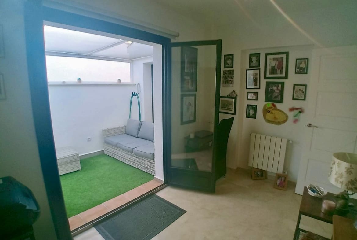 4 makuuhuone Huvila myytävänä paikassa Banos y Mendigo - 595 000 € (Ref: 9413010)