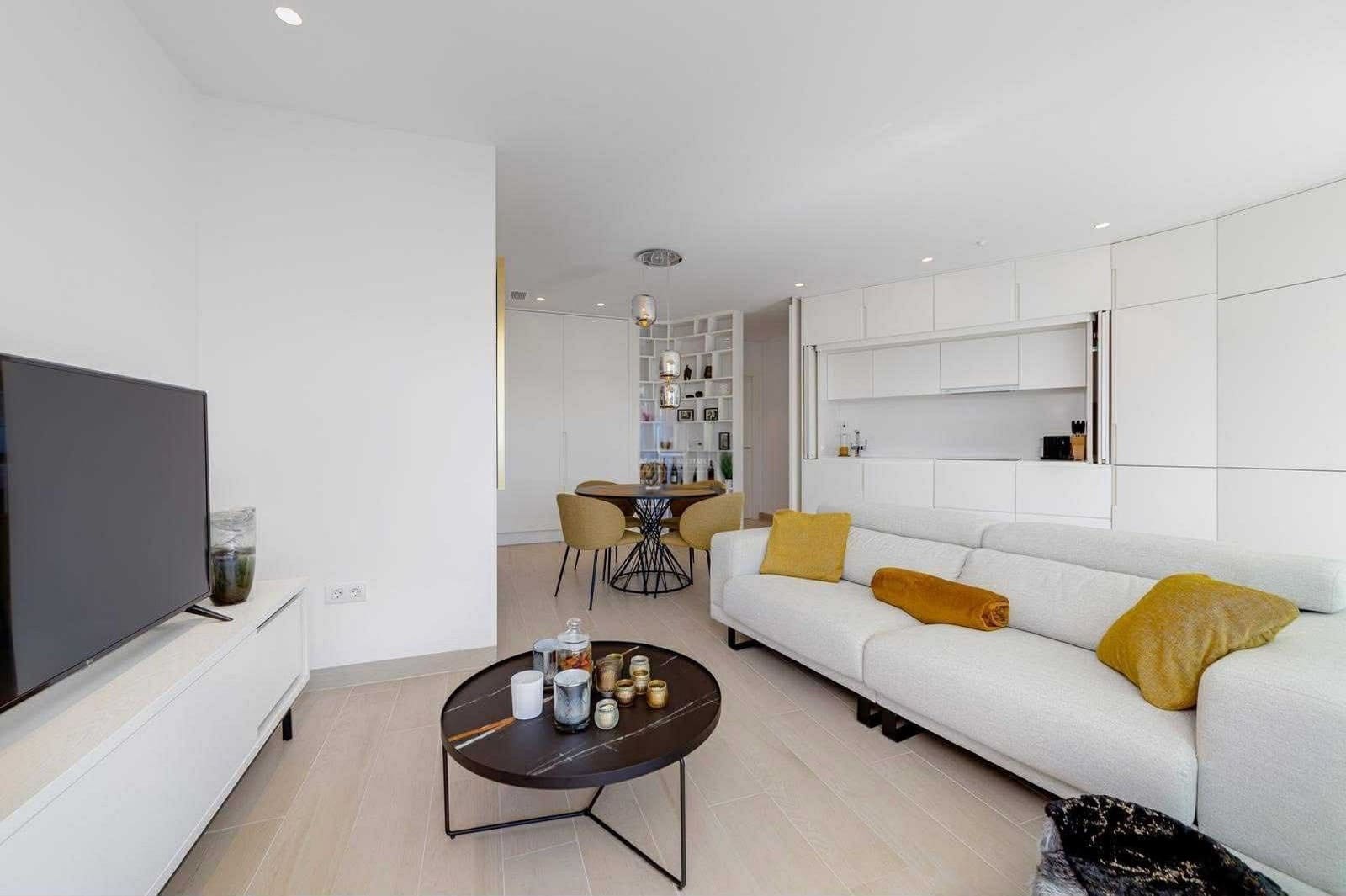 2 bedroom Apartment for sale in Dehesa de Campoamor with pool - € 369,000 (Ref: 9438332)