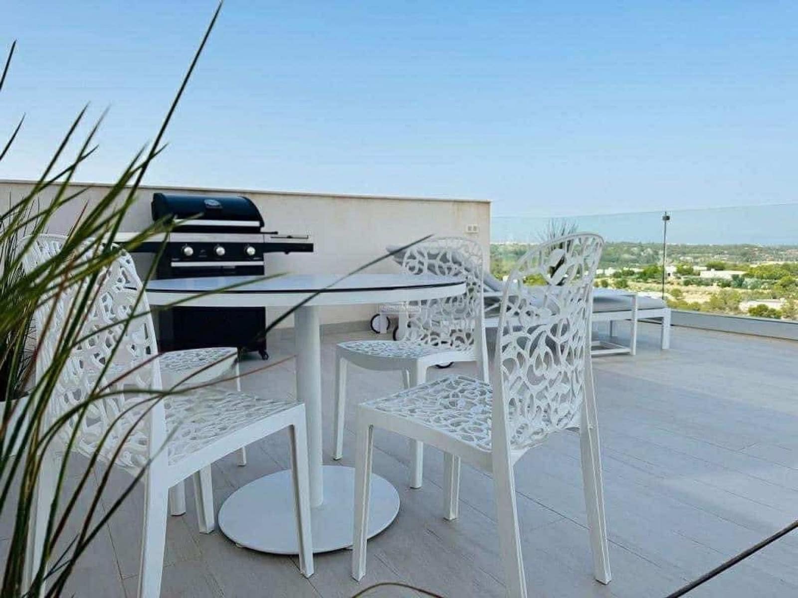 2 bedroom Apartment for sale in Dehesa de Campoamor with pool - € 369,000 (Ref: 9438332)