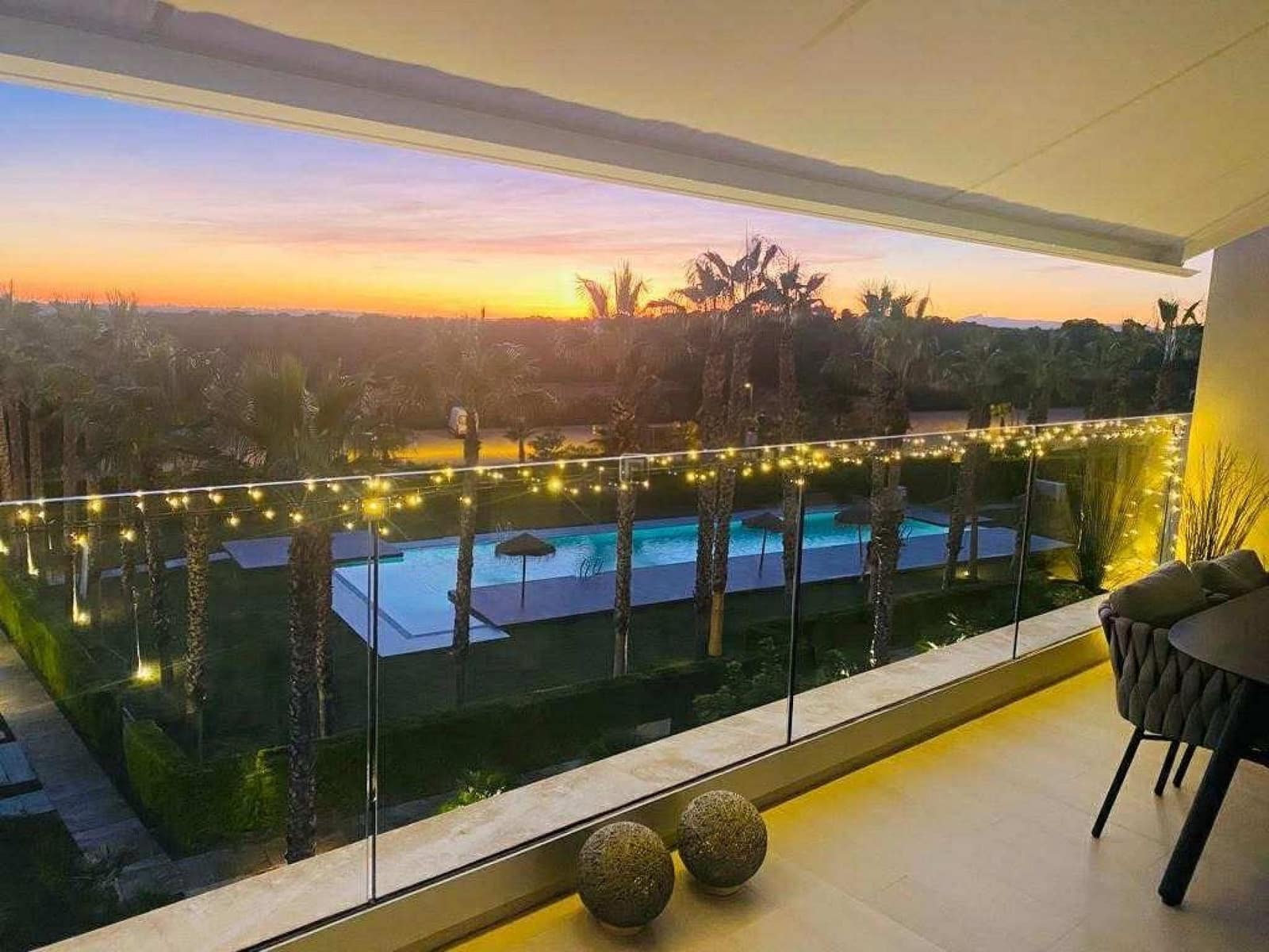 2 bedroom Apartment for sale in Dehesa de Campoamor with pool - € 369,000 (Ref: 9438332)