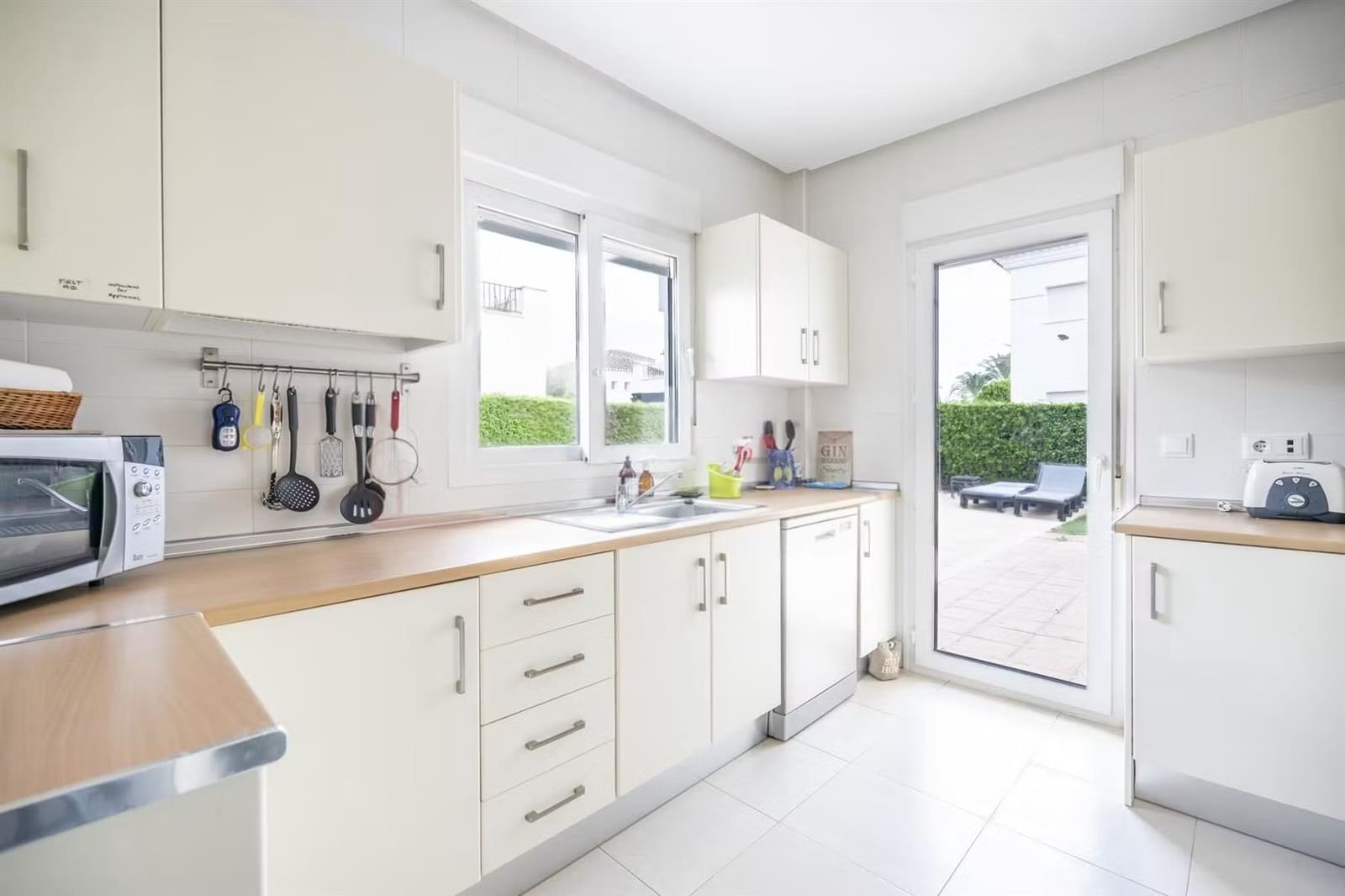 3 slaapkamer Villa te koop in Roldan - € 350.000 (Ref: 9506971)