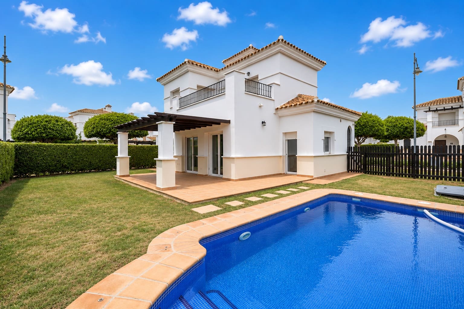 3 bedroom Villa for sale in Roldan - € 340,000 (Ref: 9506972)