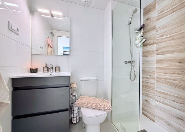 2 makuuhuone Huoneisto myytävänä paikassa San Pedro del Pinatar mukana uima-altaan - 249 950 € (Ref: 9548617)