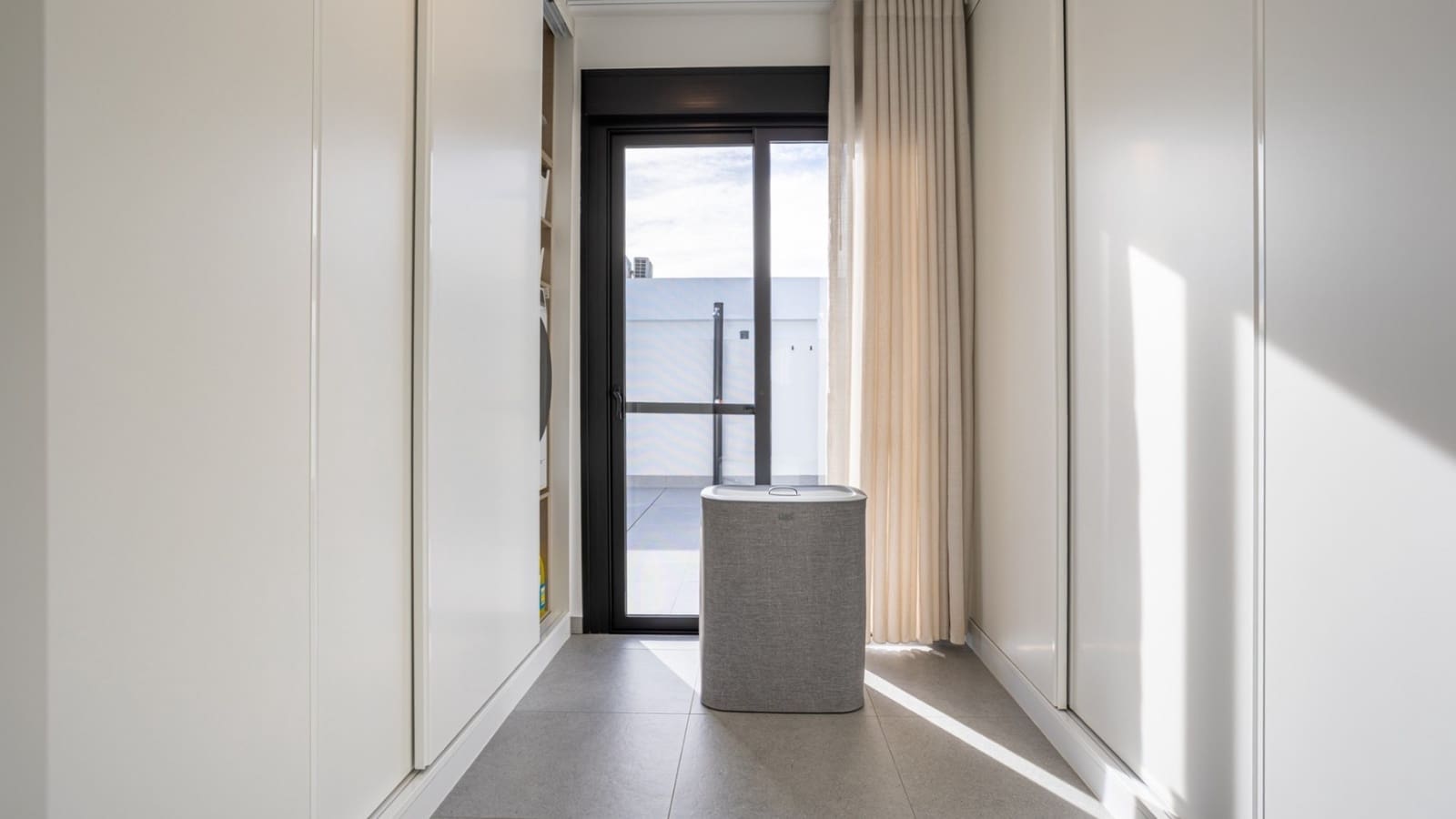 3 slaapkamer Villa te koop in Roldan met zwembad - € 342.000 (Ref: 9585053)