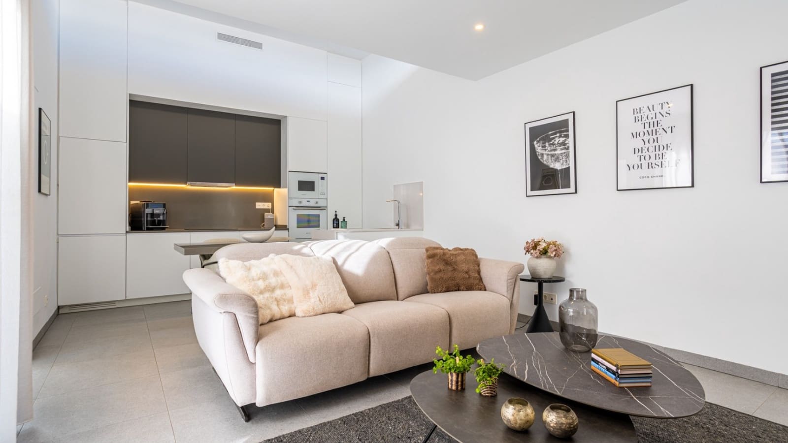 3 slaapkamer Villa te koop in Roldan met zwembad - € 342.000 (Ref: 9585053)