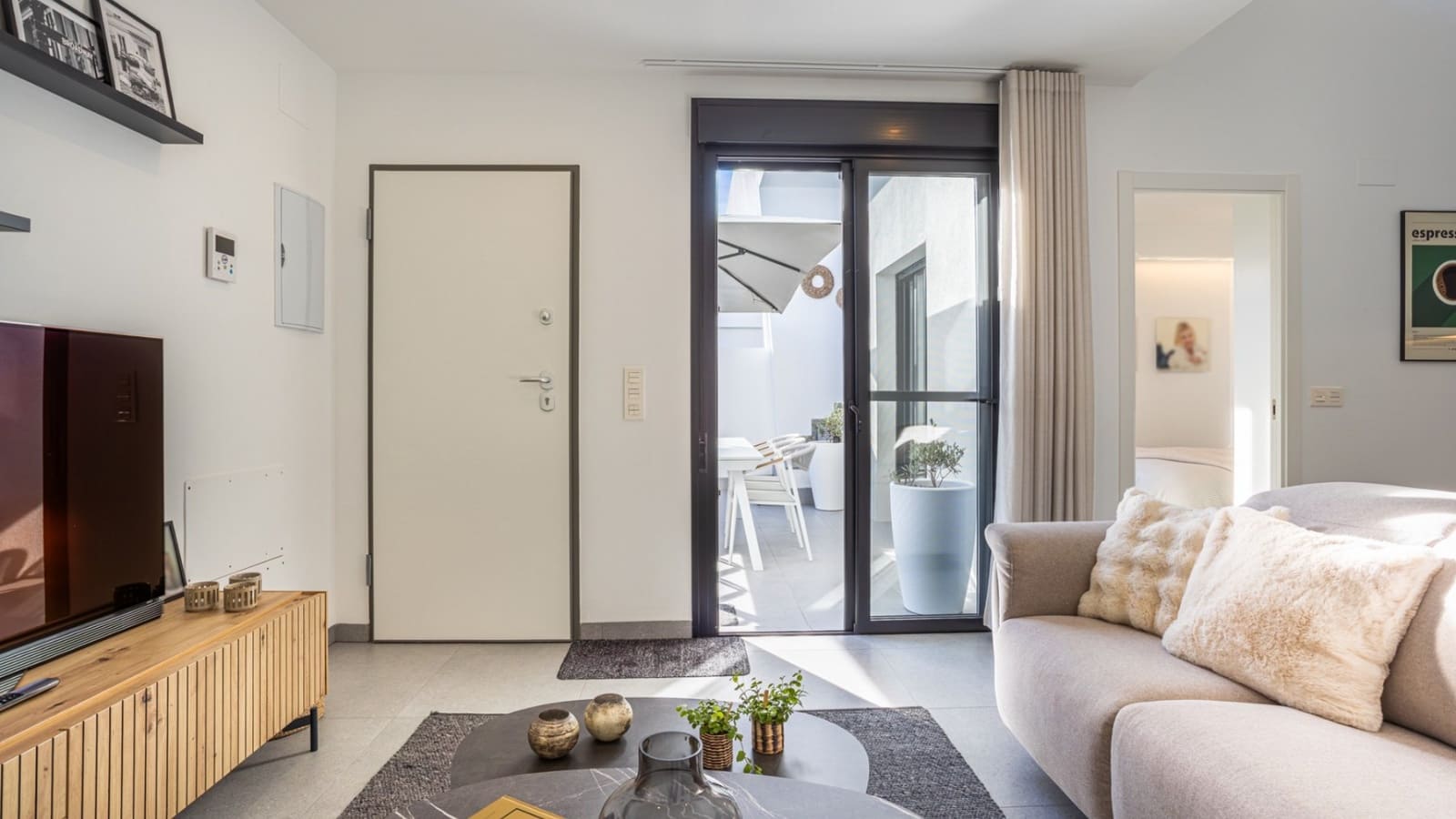 3 slaapkamer Villa te koop in Roldan met zwembad - € 342.000 (Ref: 9585053)