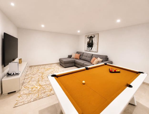 4 bedroom Villa for sale in Torre-Pacheco with pool - € 530,000 (Ref: 9585055)