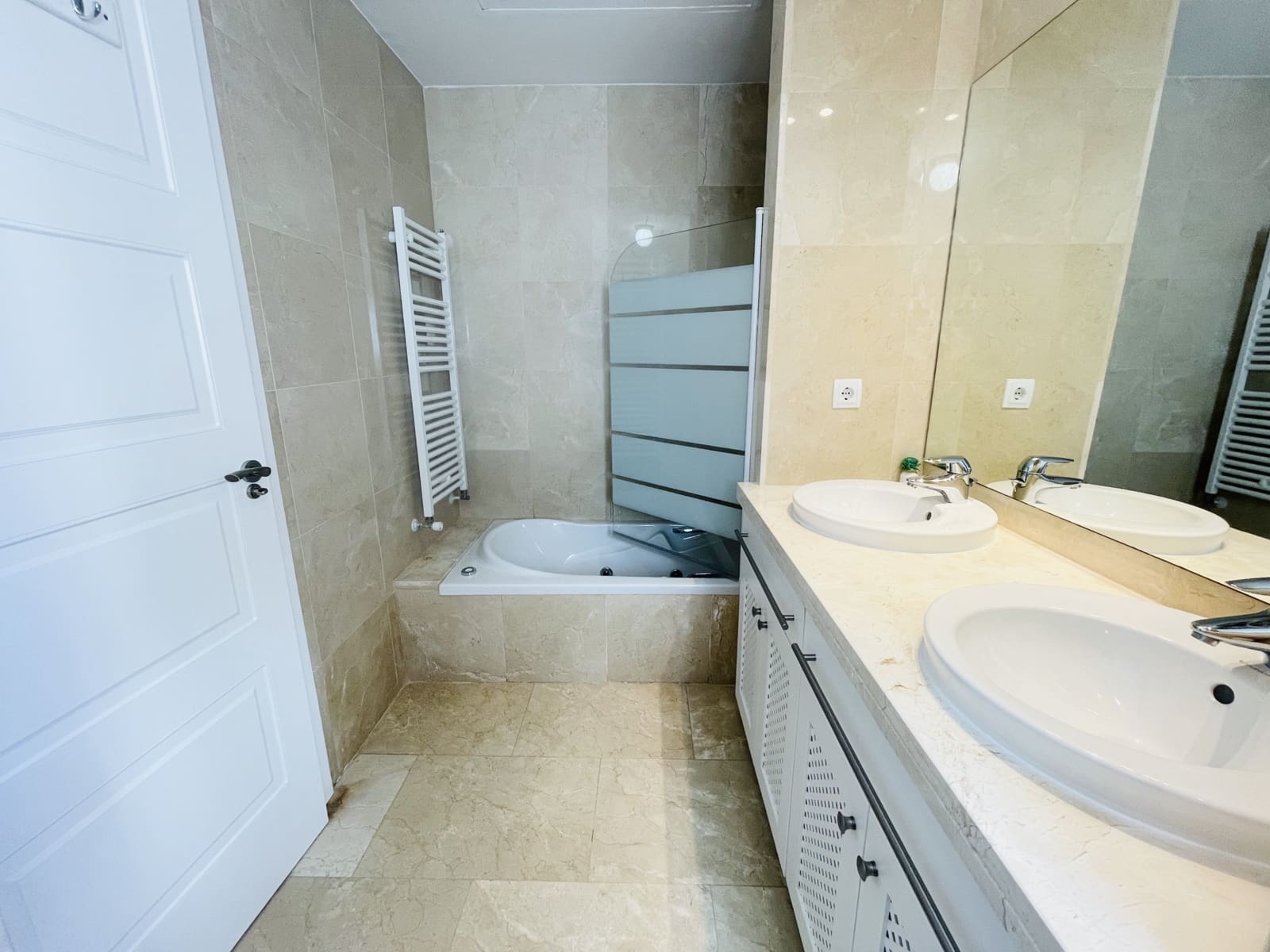 4 soveværelse Villa til salg i Banos y Mendigo med swimmingpool - € 449.950 (Ref: 9626658)