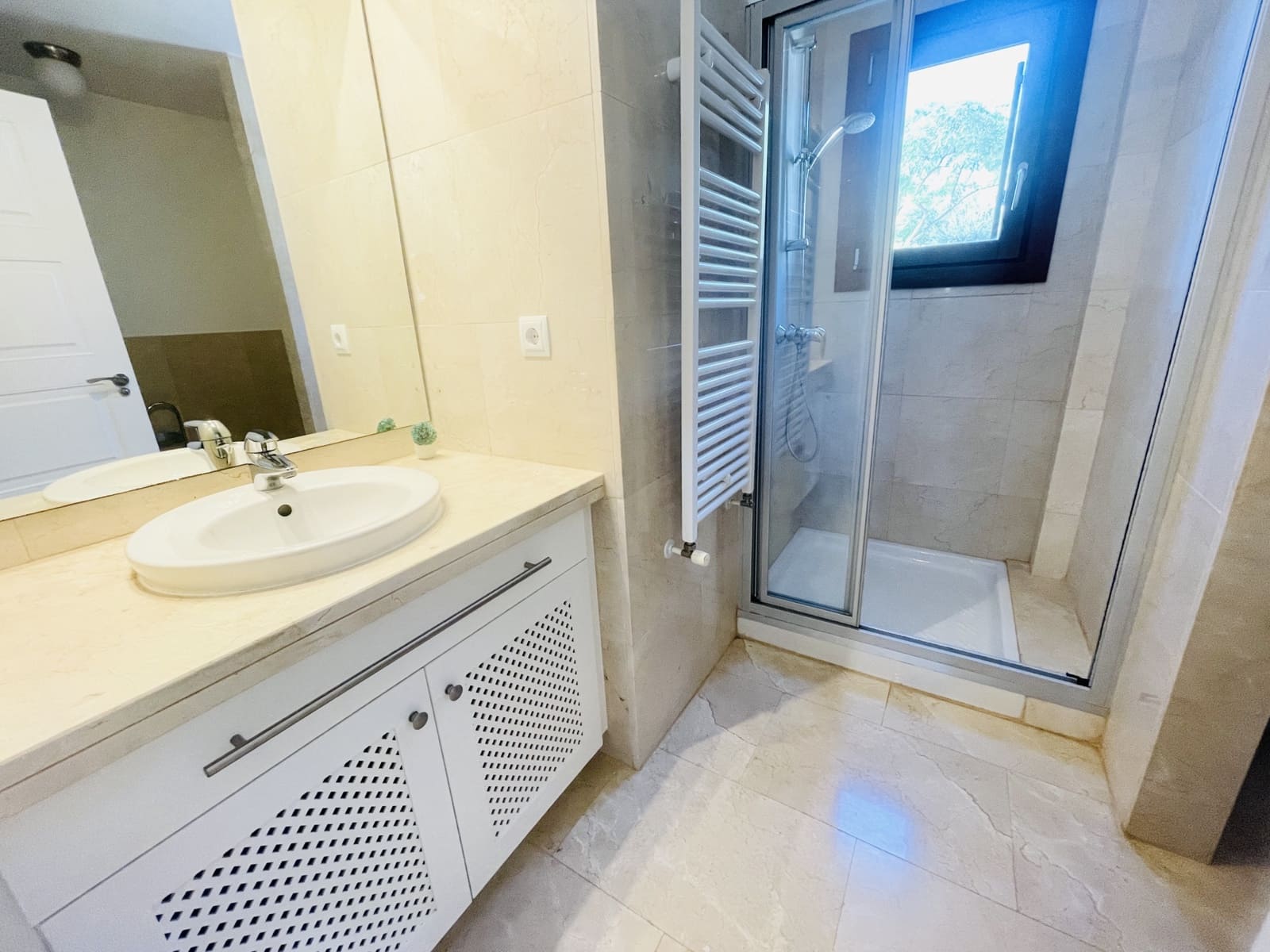 4 soveværelse Villa til salg i Banos y Mendigo med swimmingpool - € 449.950 (Ref: 9626658)