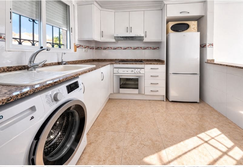 2 makuuhuone Omakotitalo myytävänä paikassa Sucina - 147 000 € (Ref: 9669254)