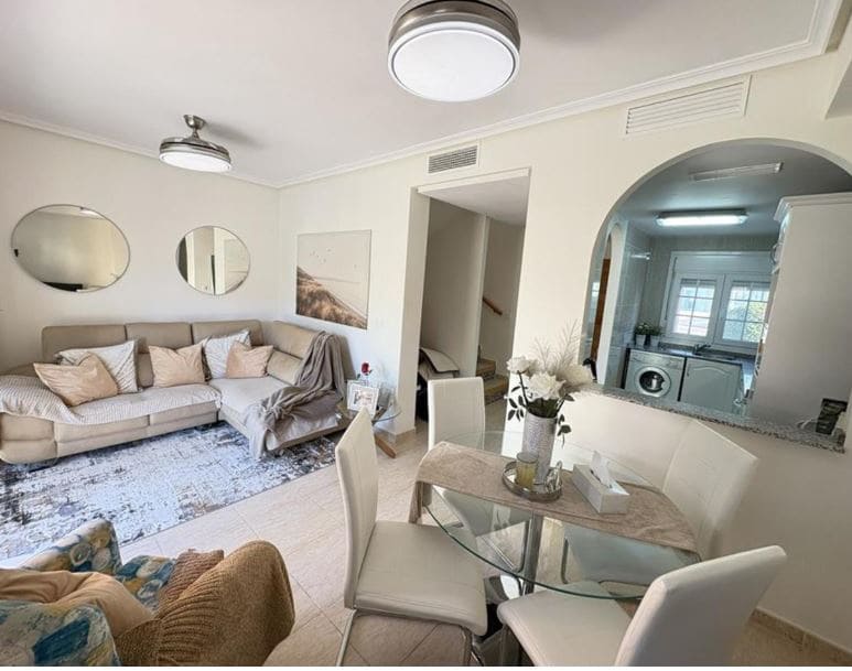 2 sovrum Villa till salu i Banos y Mendigo - 175 000 € (Ref: 9669400)