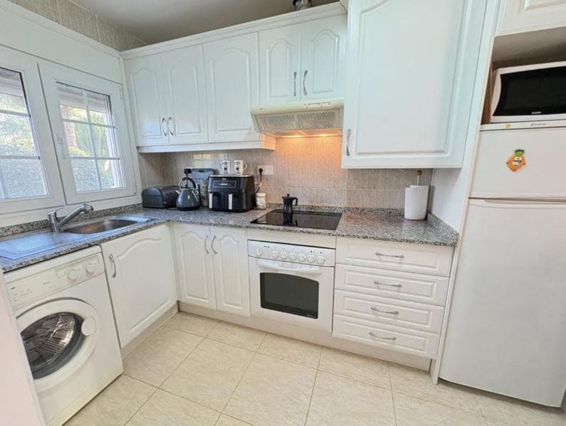 2 sovrum Villa till salu i Banos y Mendigo - 175 000 € (Ref: 9669400)