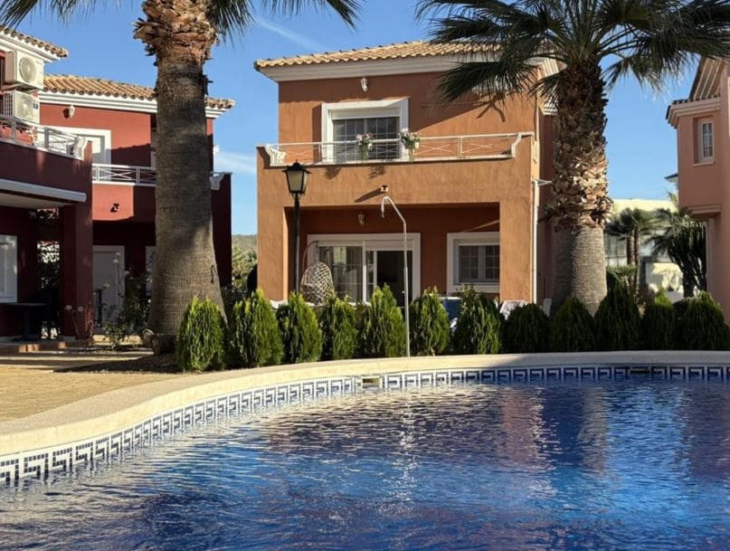 2 sovrum Villa till salu i Banos y Mendigo - 175 000 € (Ref: 9669400)