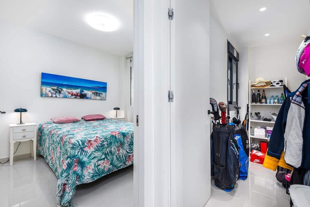 Apartamento de 2 habitaciones en Torre de la Horadada en venta - 239.500 € (Ref: 9675993)