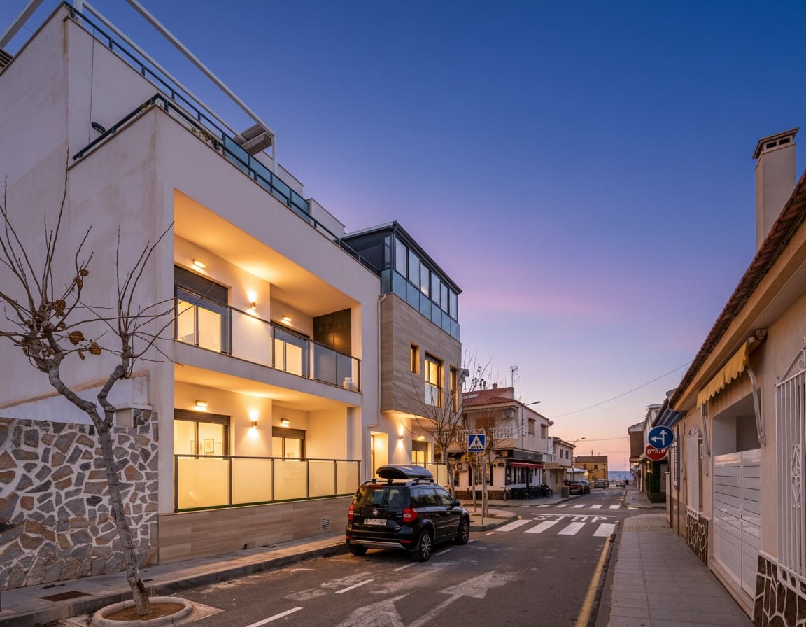 Apartamento de 2 habitaciones en Torre de la Horadada en venta - 239.500 € (Ref: 9675993)