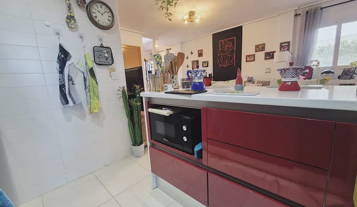 Casa de 2 habitaciones en Roldan en venta - 214.999 € (Ref: 9684378)