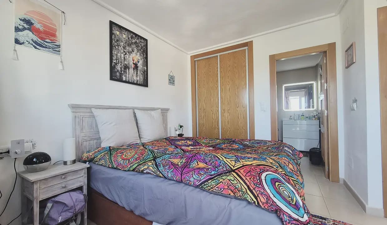 Casa de 2 habitaciones en Roldan en venta - 214.999 € (Ref: 9684378)