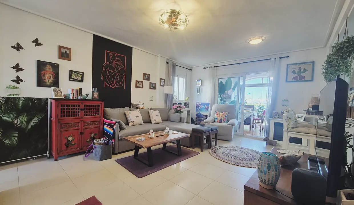 Casa de 2 habitaciones en Roldan en venta - 214.999 € (Ref: 9684378)