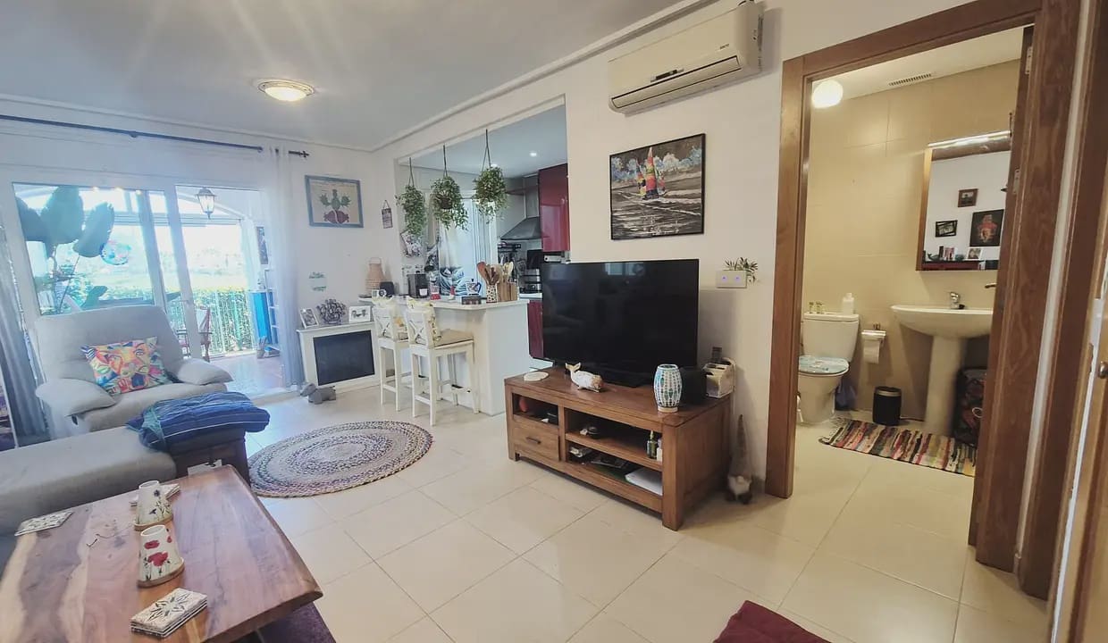 Casa de 2 habitaciones en Roldan en venta - 214.999 € (Ref: 9684378)