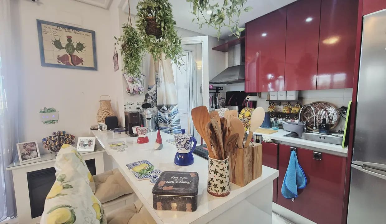 Casa de 2 habitaciones en Roldan en venta - 214.999 € (Ref: 9684378)