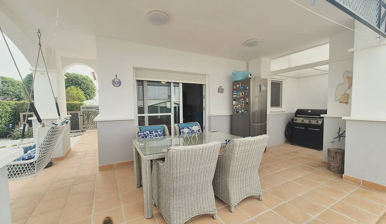 Casa de 2 habitaciones en Roldan en venta - 249.950 € (Ref: 9684379)