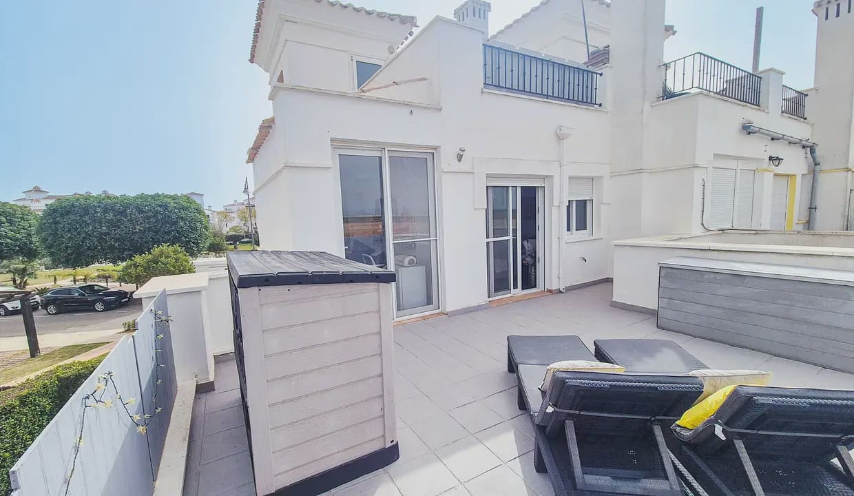 Casa de 2 habitaciones en Roldan en venta - 249.950 € (Ref: 9684379)