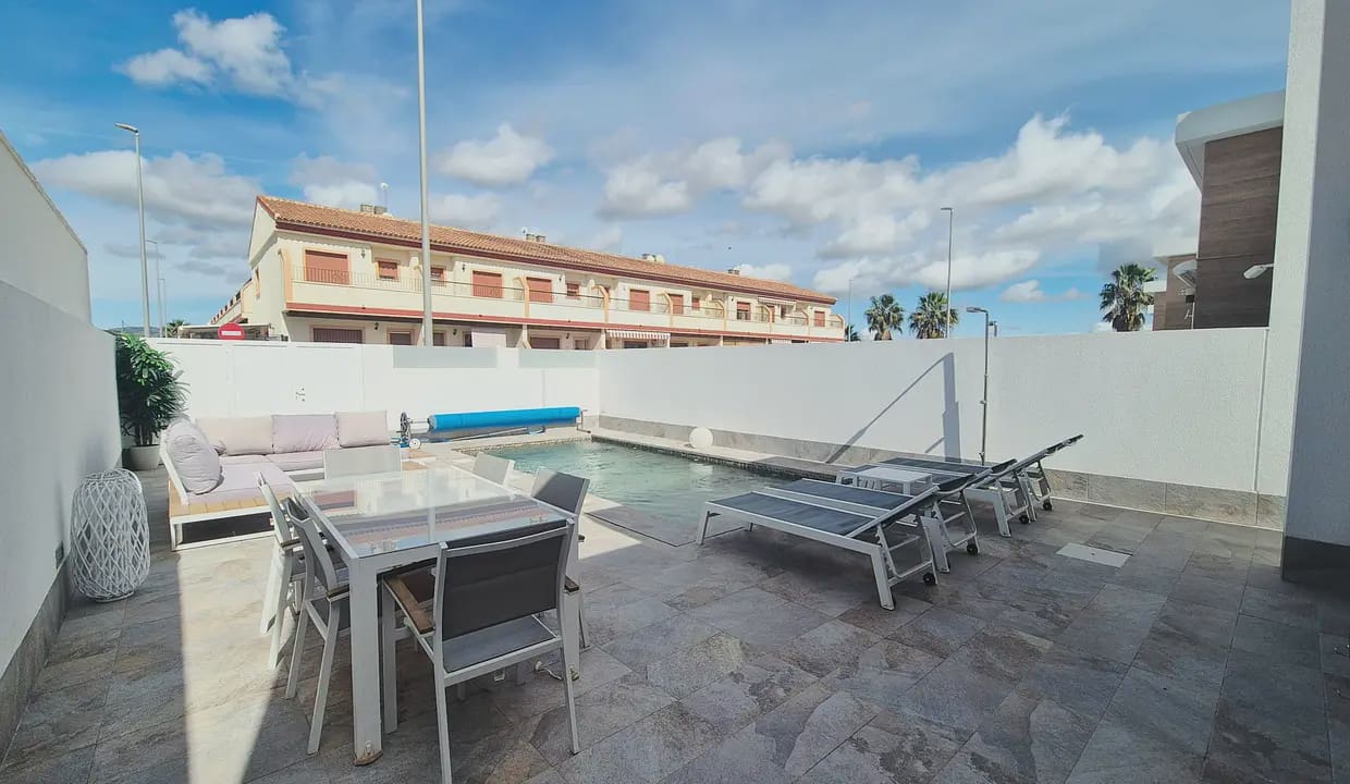 3 Zimmer Villa zu verkaufen in Avileses mit Garage - 259.950 € (Ref: 9694512)