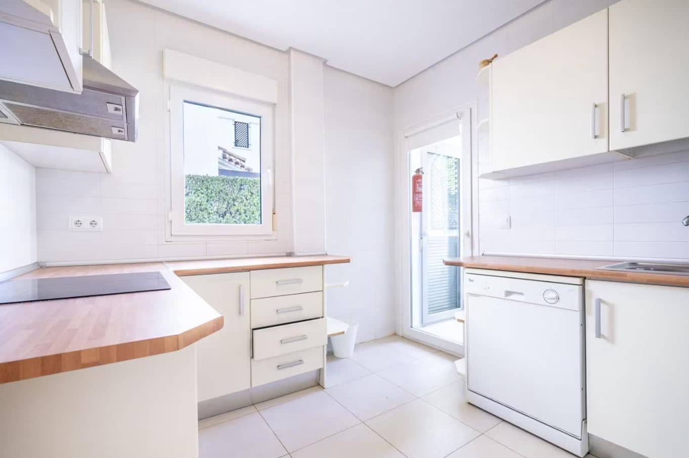 2 chambre Villa/Maison à vendre à La Torre Golf Resort avec piscine garage - 235 000 € (Ref: 9752589)