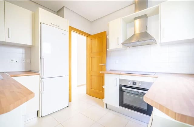 2 chambre Villa/Maison à vendre à La Torre Golf Resort, Torre-Pacheco avec piscine garage - 235 000 € (Ref: 9752589)