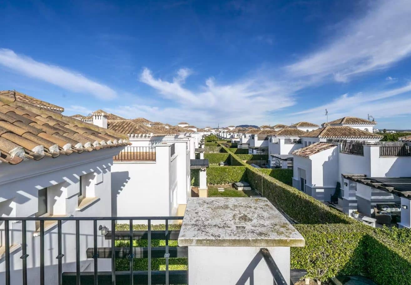 2 chambre Villa/Maison à vendre à La Torre Golf Resort avec piscine garage - 235 000 € (Ref: 9752589)