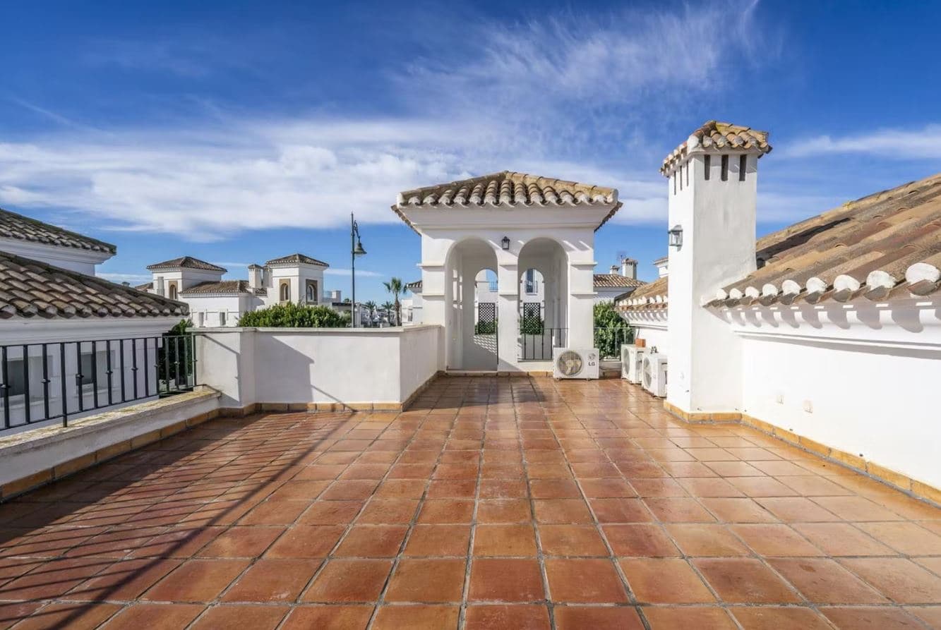 2 chambre Villa/Maison à vendre à La Torre Golf Resort avec piscine garage - 235 000 € (Ref: 9752589)