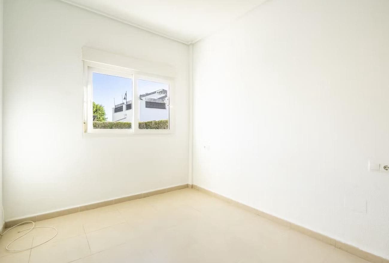 2 Zimmer Villa zu verkaufen in Roldan mit Pool - 235.000 € (Ref: 9752590)