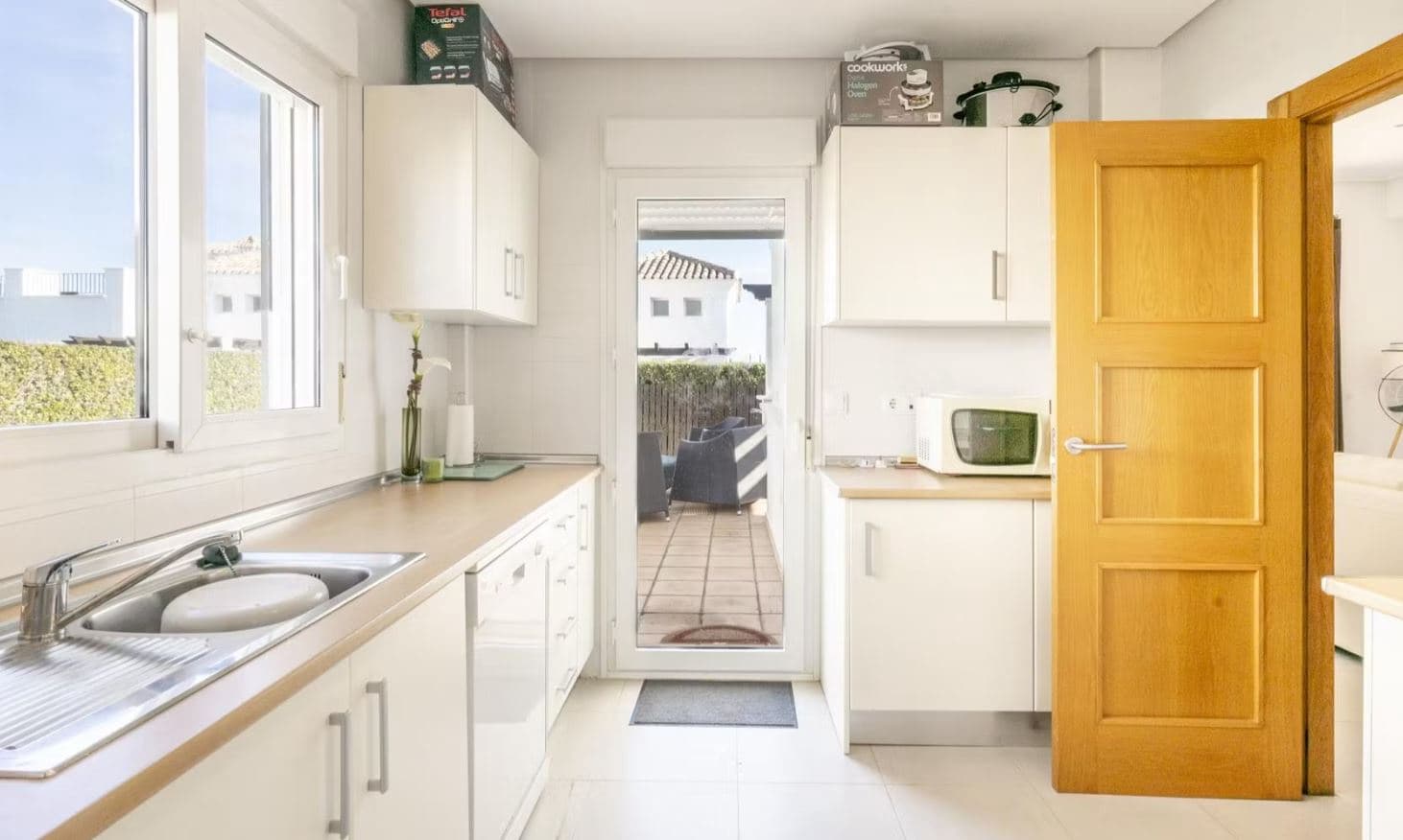 3 chambre Villa/Maison à vendre à Roldan avec piscine garage - 360 000 € (Ref: 9752592)