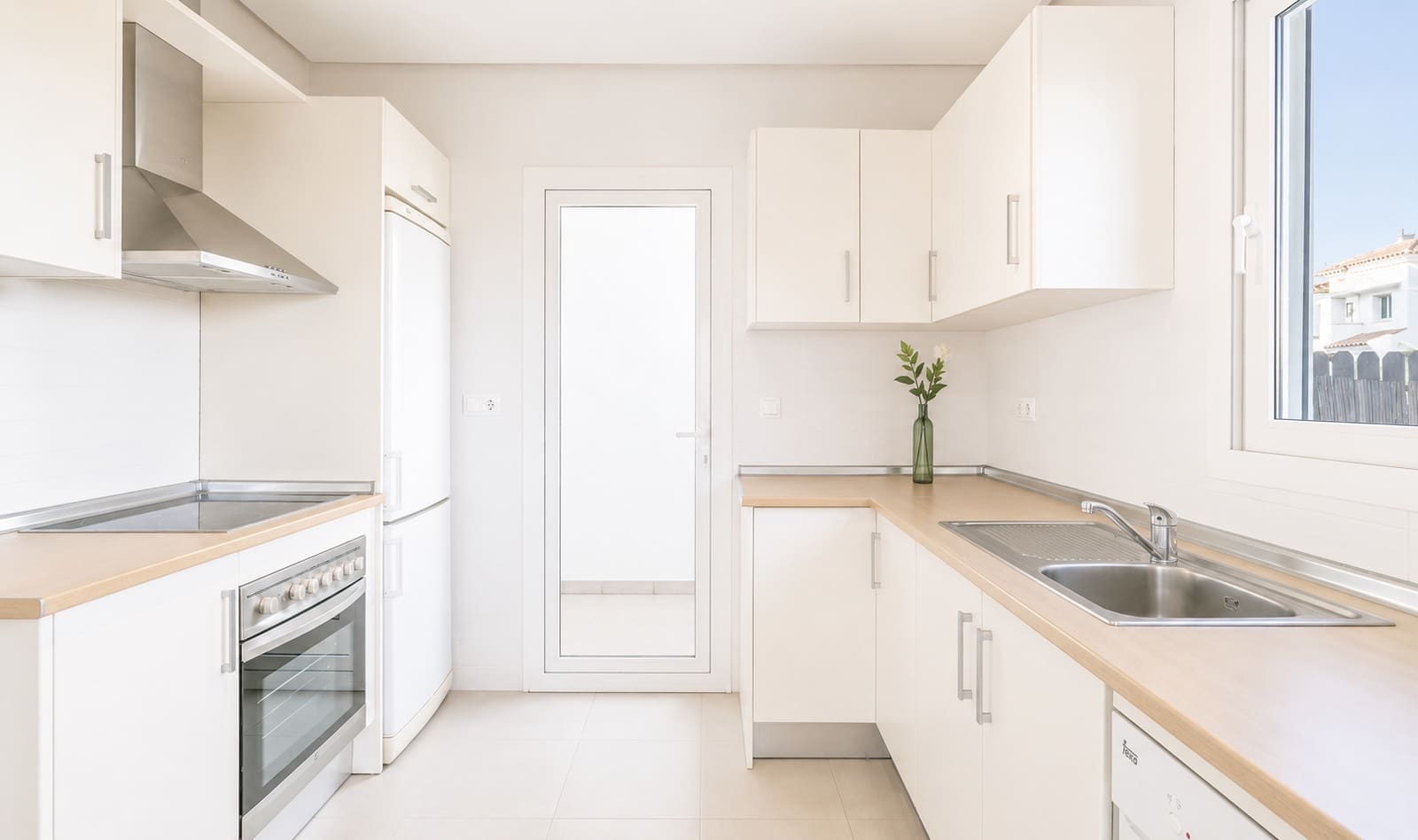 3 bedroom Villa for sale in Roldan with pool garage - € 349,950 (Ref: 9752592)