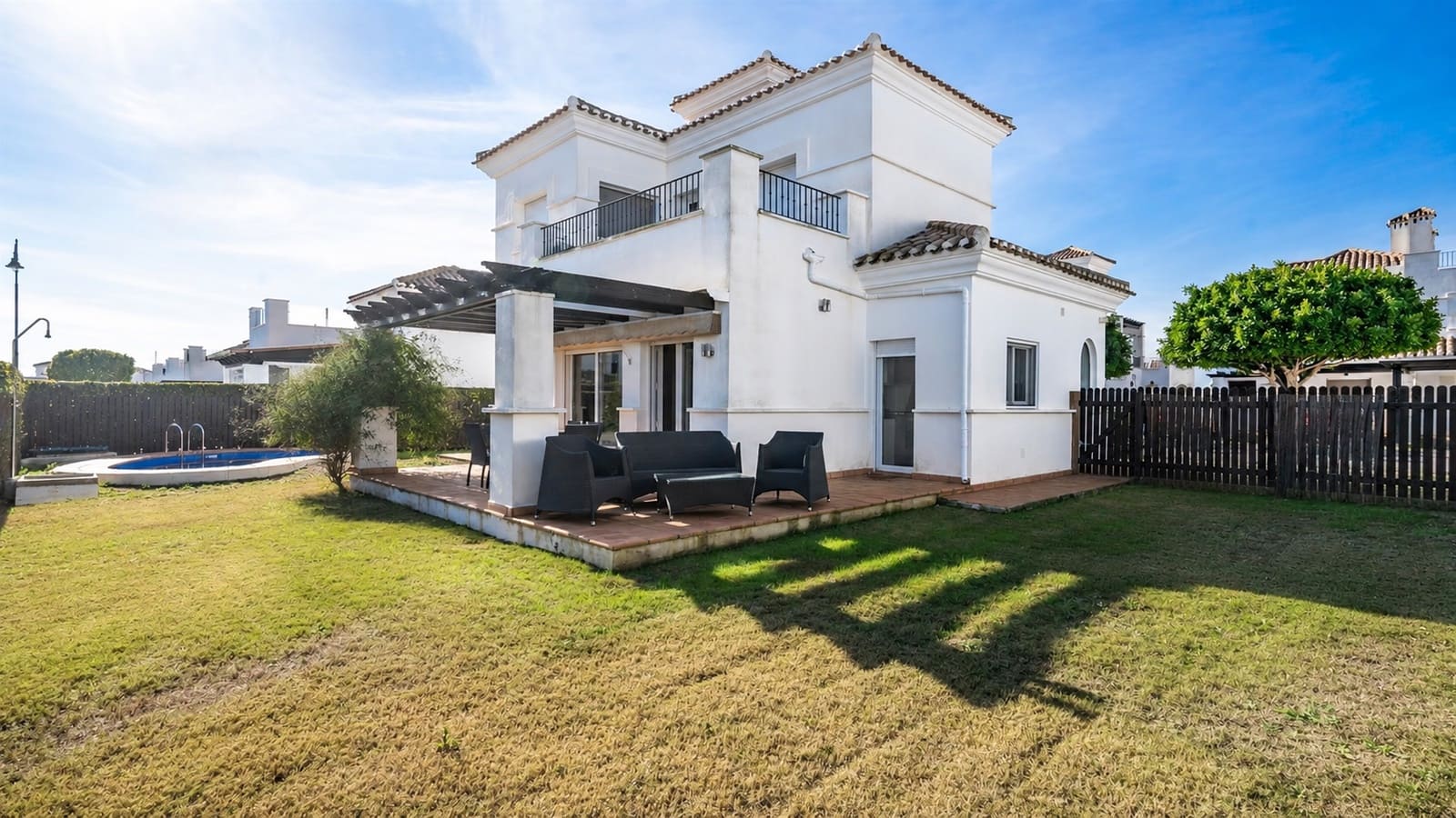 3 bedroom Villa for sale in Roldan with pool garage - € 349,950 (Ref: 9752592)