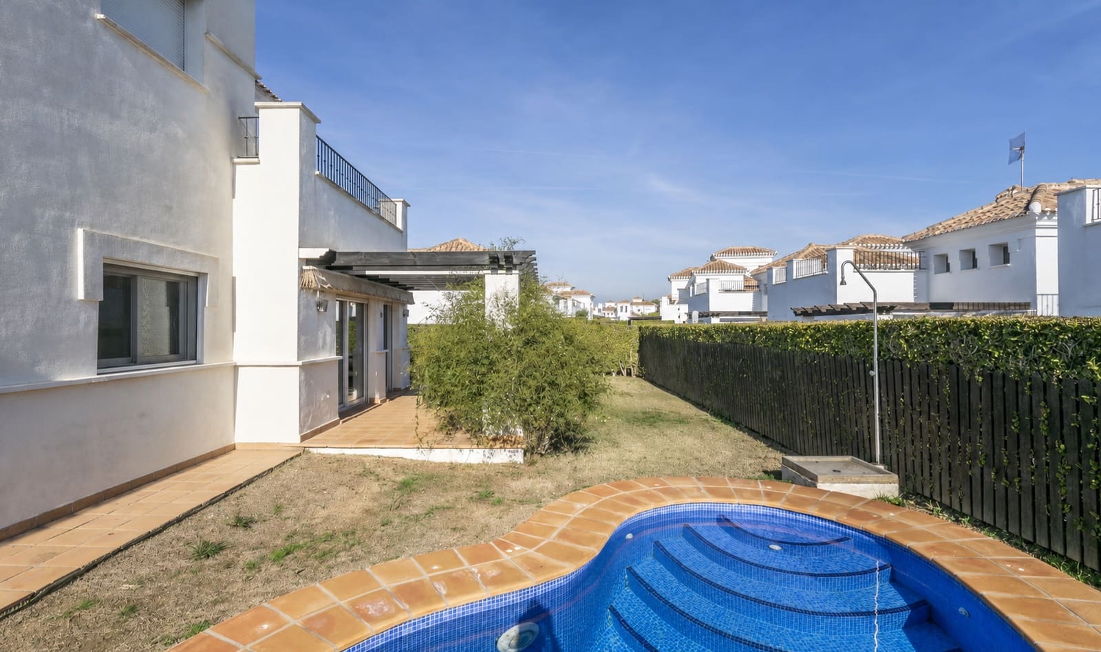 3 bedroom Villa for sale in Roldan with pool garage - € 349,950 (Ref: 9752592)