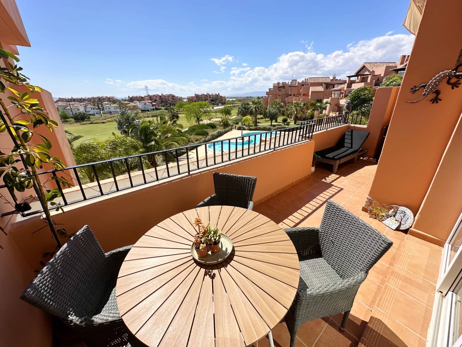 2 soverom Leilighet til salgs i Mar Menor Golf Resort med garasje - € 230 000 (Ref: 9769119)