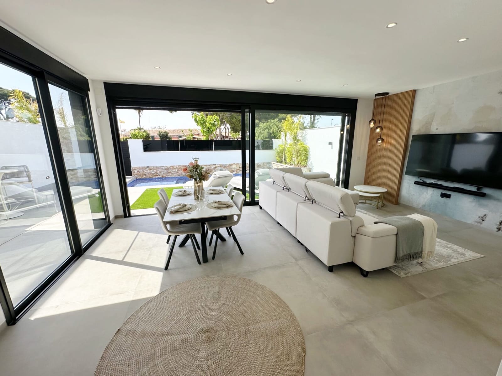 3 soverom Villa til salgs i Santiago de la Ribera med svømmebasseng - € 599 000 (Ref: 9771894)
