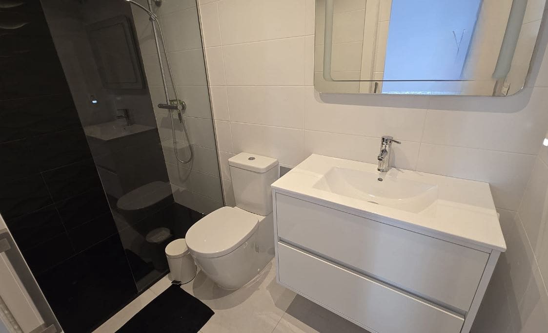 Apartamento de 2 habitaciones en San Pedro del Pinatar en venta - 185.000 € (Ref: 9787584)