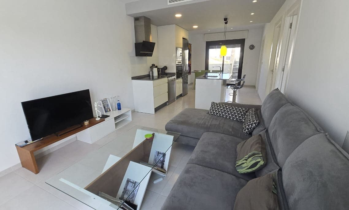 Apartamento de 2 habitaciones en San Pedro del Pinatar en venta - 185.000 € (Ref: 9787584)