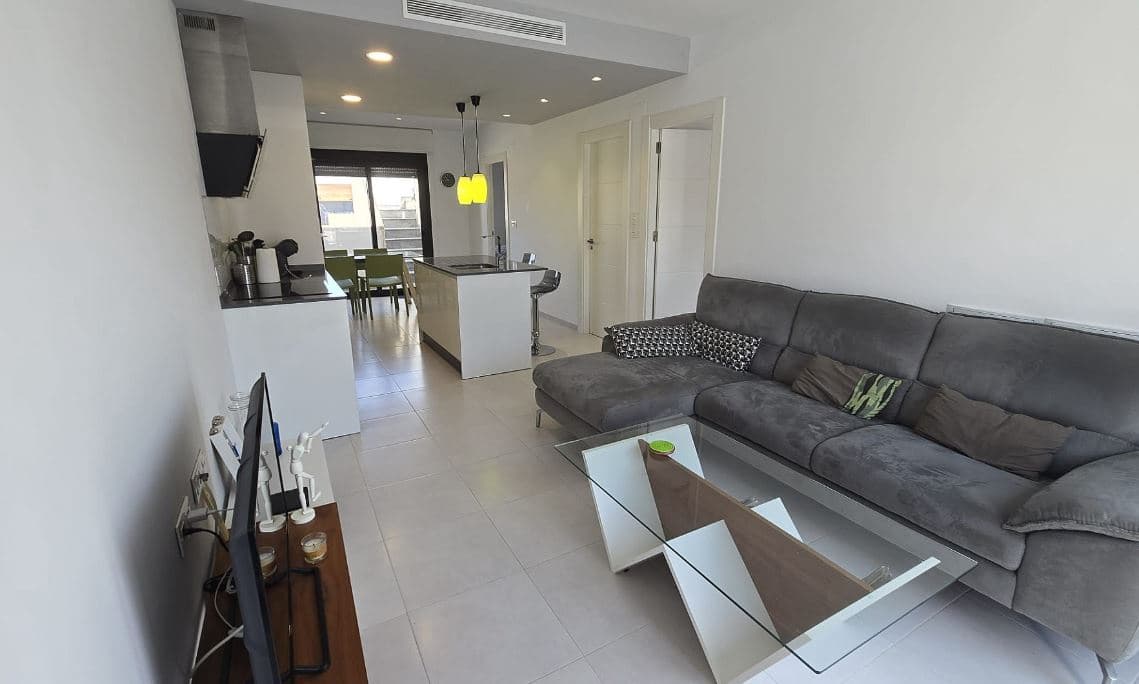 Apartamento de 2 habitaciones en San Pedro del Pinatar en venta - 185.000 € (Ref: 9787584)