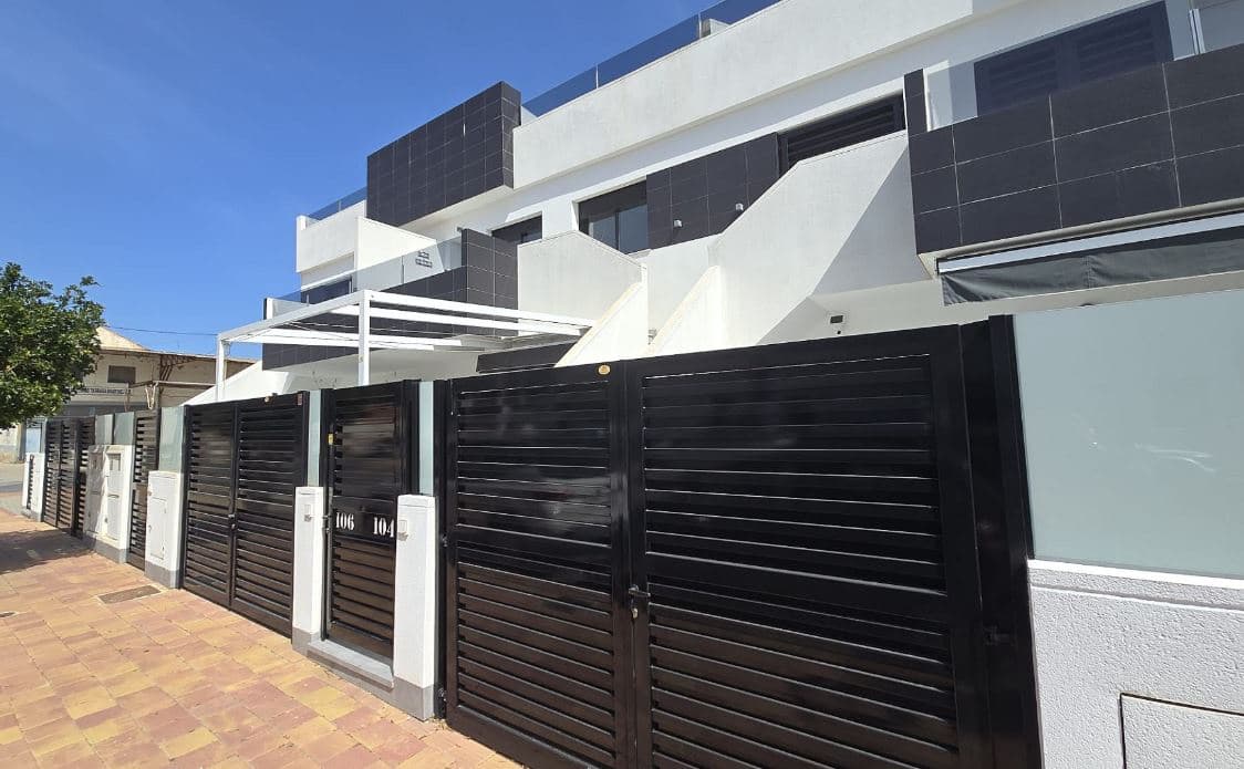 Apartamento de 2 habitaciones en San Pedro del Pinatar en venta - 185.000 € (Ref: 9787584)