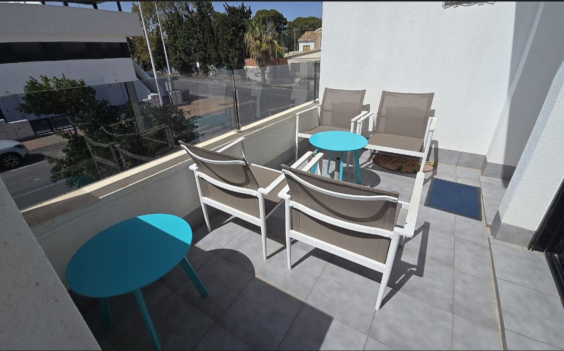Apartamento de 2 habitaciones en San Pedro del Pinatar en venta - 185.000 € (Ref: 9787584)