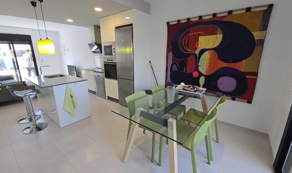 Apartamento de 2 habitaciones en San Pedro del Pinatar en venta - 185.000 € (Ref: 9787584)