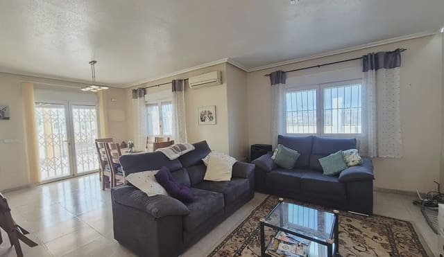 Chalet de 4 habitaciones en Murcia ciudad en venta con piscina - 299.000 € (Ref: 9812468)